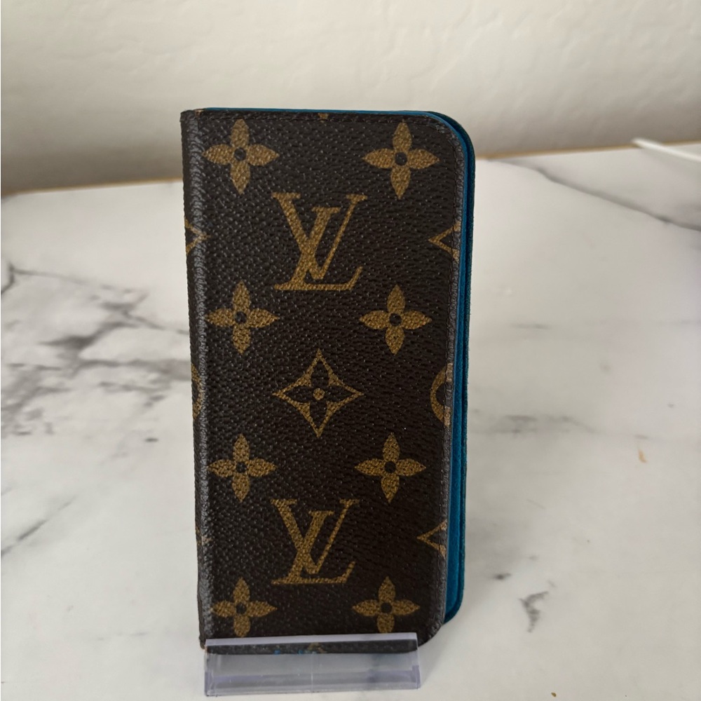 Louis Vuitton Brown and Gold Monogram Case IPhone 6 Plus